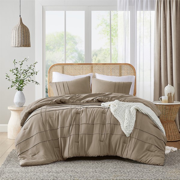 Comfort Spaces Walker Soft Washed Pleated Comforter Set in Khaki, King AM10-0391