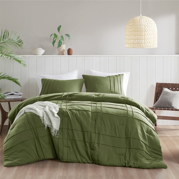 Comfort Spaces Walker Soft Washed Pleated Comforter Set in Olive Green, King AM10-0403