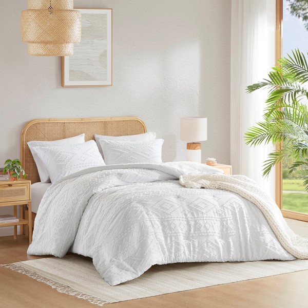 510 Design Gigi Comforter Mini Set in White, Full/Queen AM10-0539