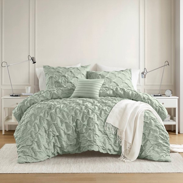 Comfort Spaces Bailey Diamond Pintuck Pleated Woven Comforter Set in Green, Twin/Twin XL AM10-0164