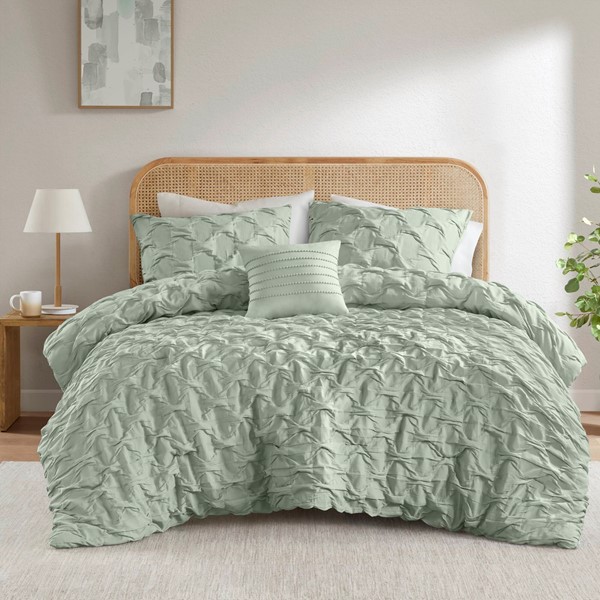 Comfort Spaces Bailey Diamond Pintuck Pleated Woven Comforter Set in Green, Full/Queen AM10-0165