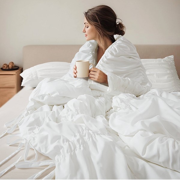 510 Design Mia Comforter Set in White, King 5DS10-0307