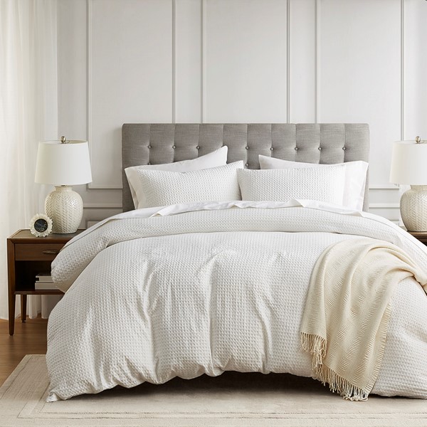 Comfort Spaces Aera Waffle Weave Textured Duvet Cover Set in White, Full/Queen AM12-0056