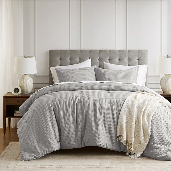 Comfort Spaces Aera Waffle Weave Textured Comforter Set in Light Grey, Full/Queen AM10-0011